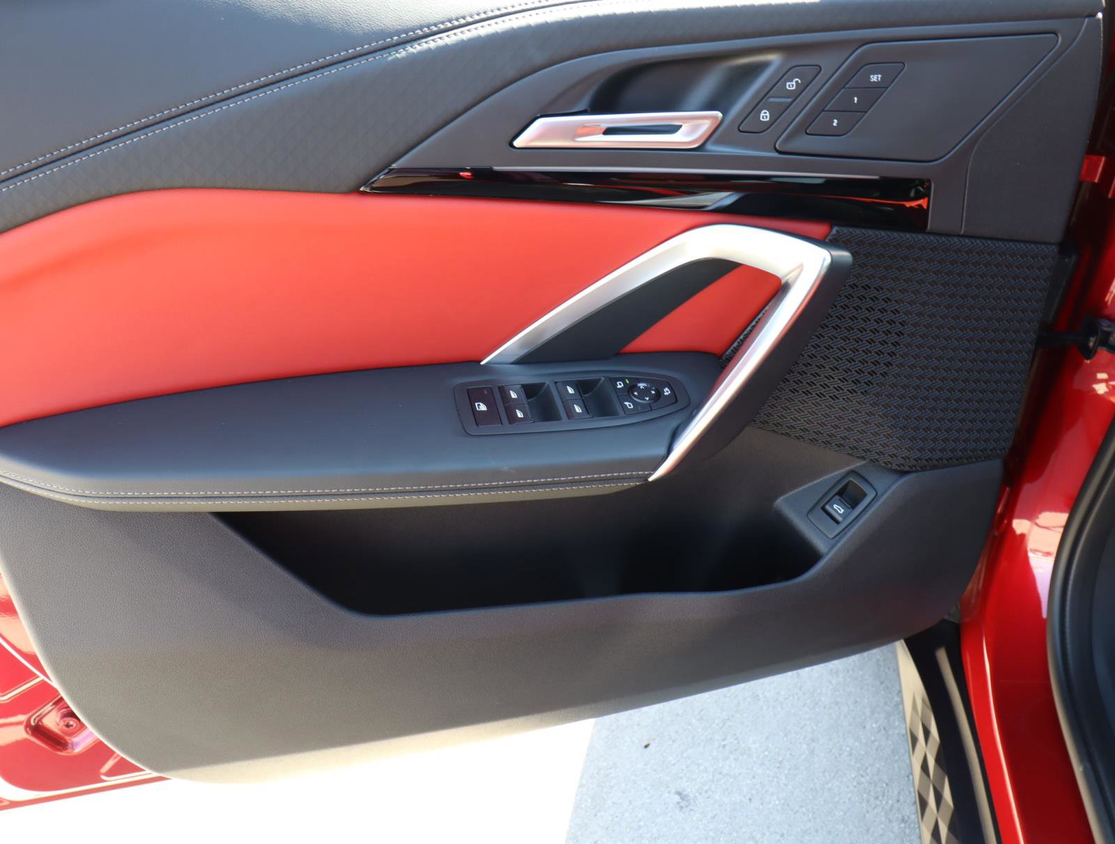 Used 2024 BMW X2 xDrive28i image 14