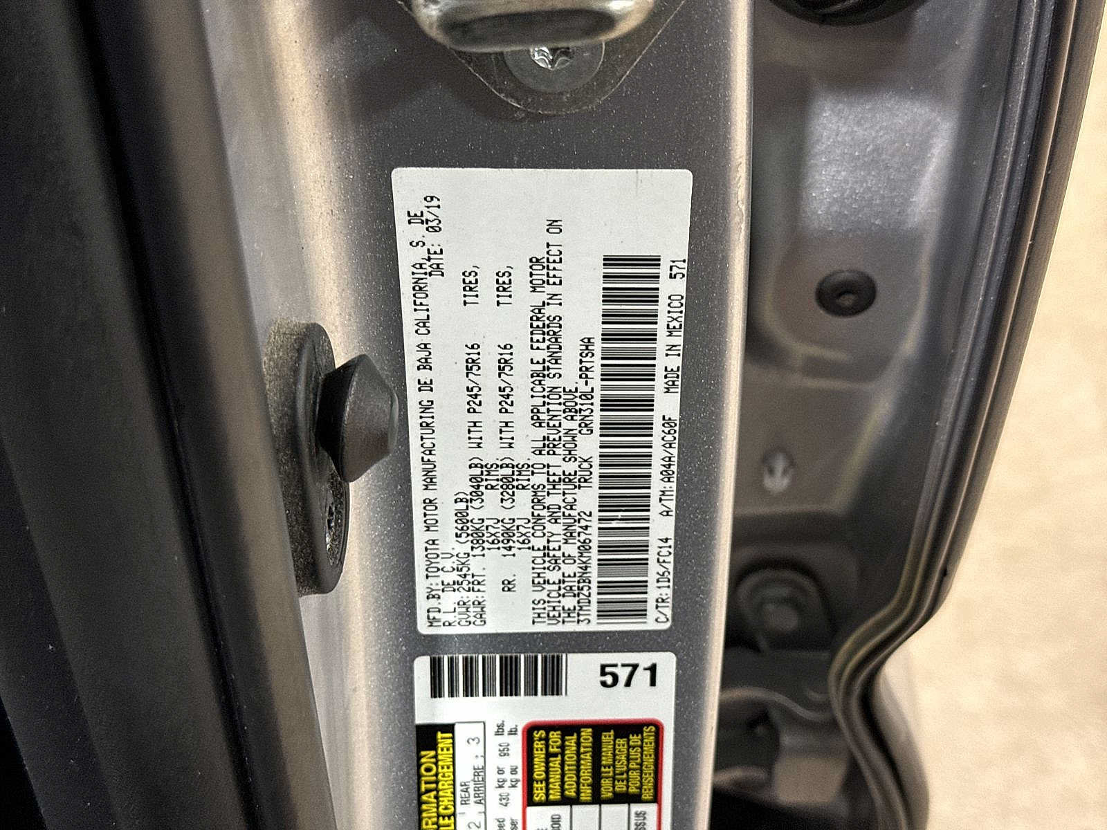 Used 2019 Toyota Tacoma SR5 AWD/4WD image 14