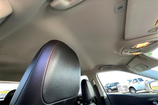 Used 2017 Jeep Compass Limited w/ Navigation Group image 17