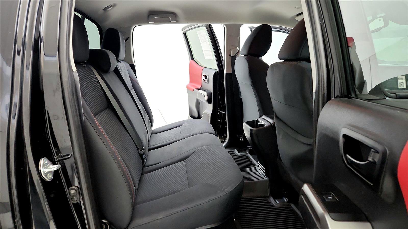 Certified 2021 Toyota Tacoma SR5 image 18