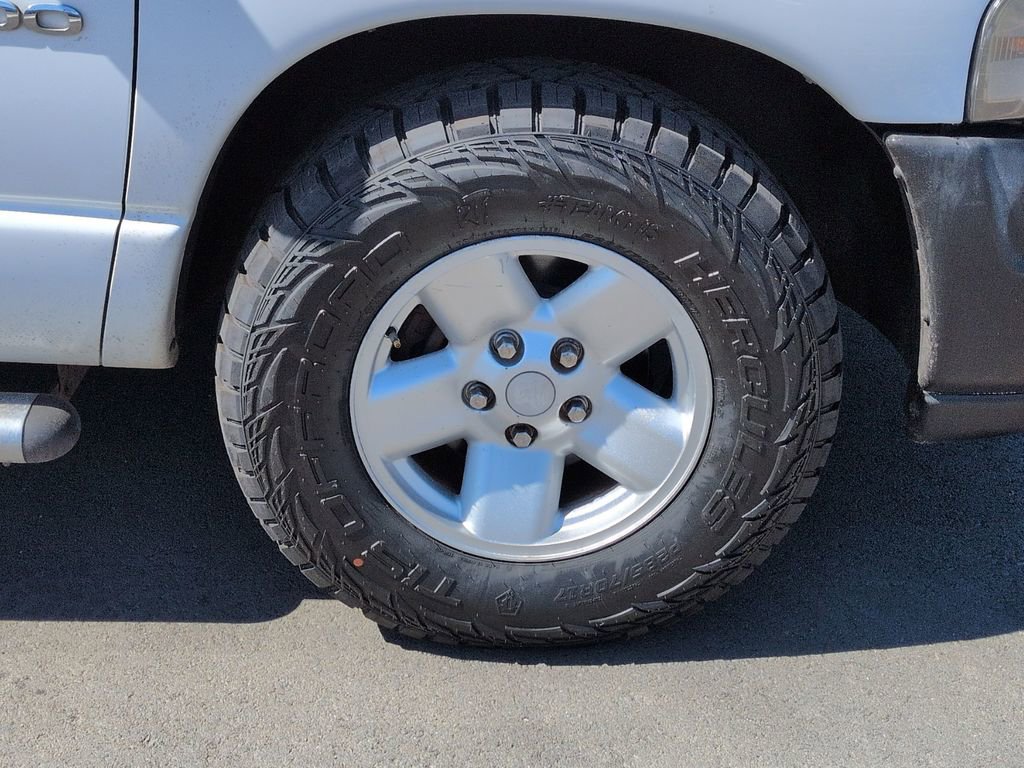 Used 2003 Dodge Ram 1500 Truck SLT image 21