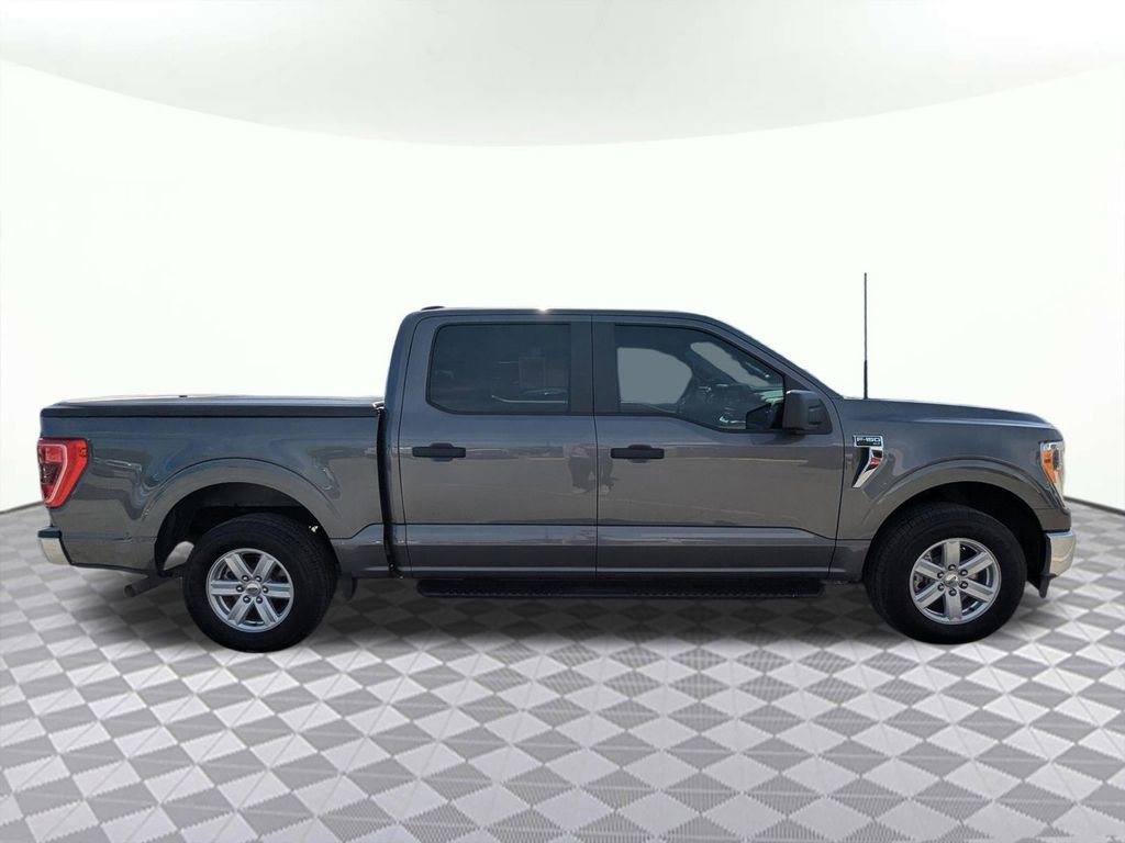 Used 2022 Ford F150 XLT image 2