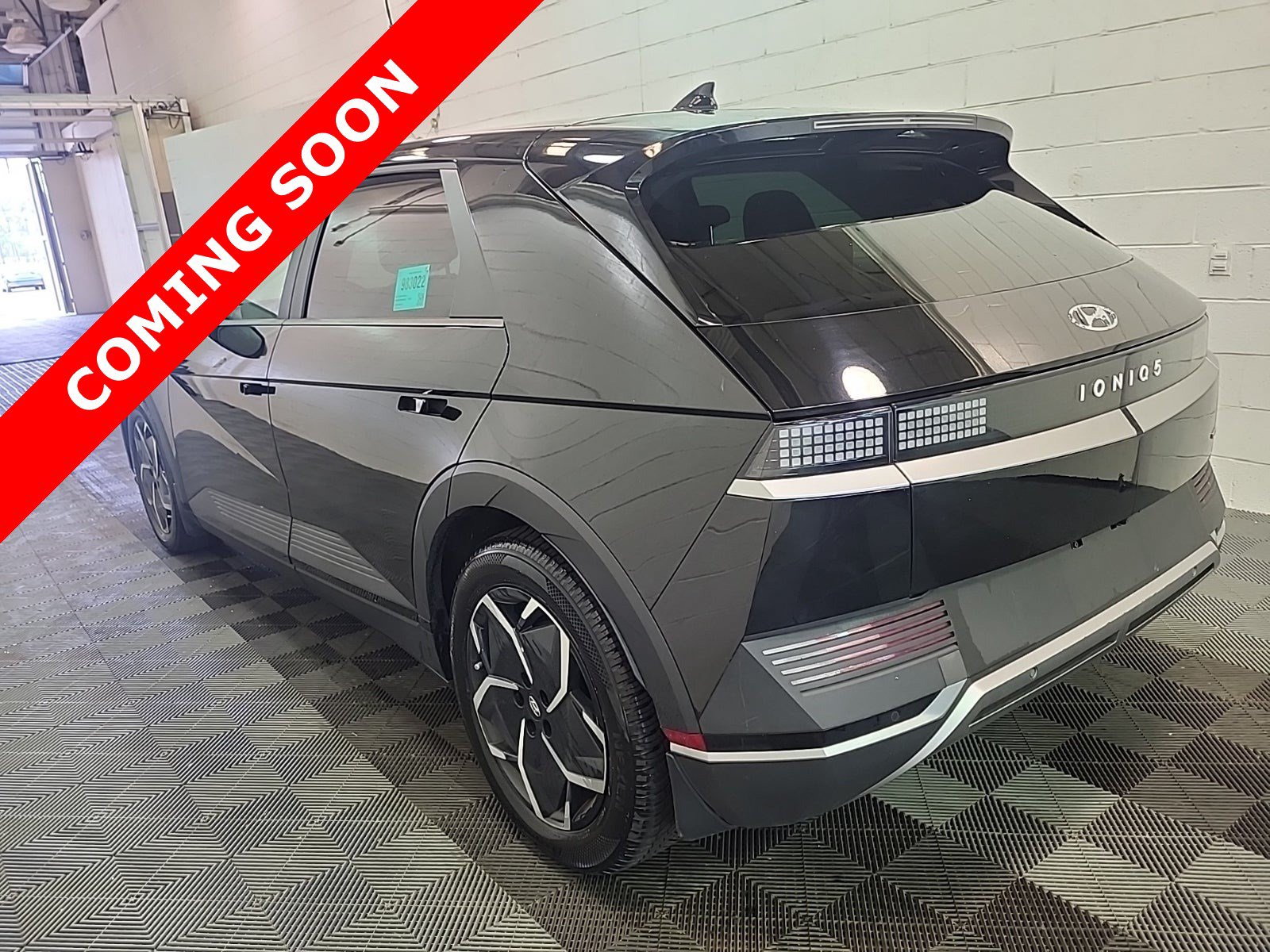 Used 2022 Hyundai Ioniq 5 SE AWD/4WD image 5