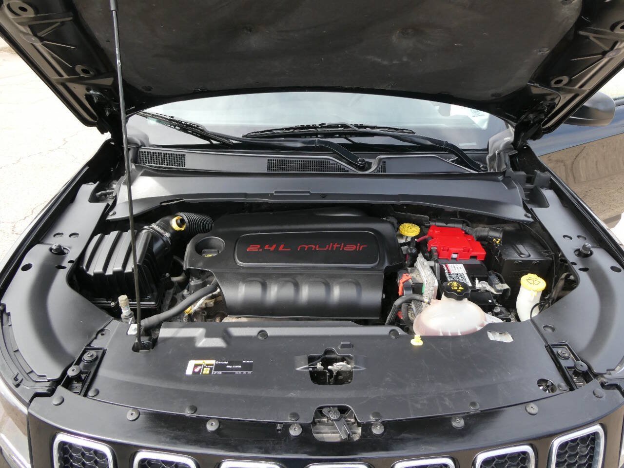 Used 2019 Jeep Compass Sport AWD/4WD image 33