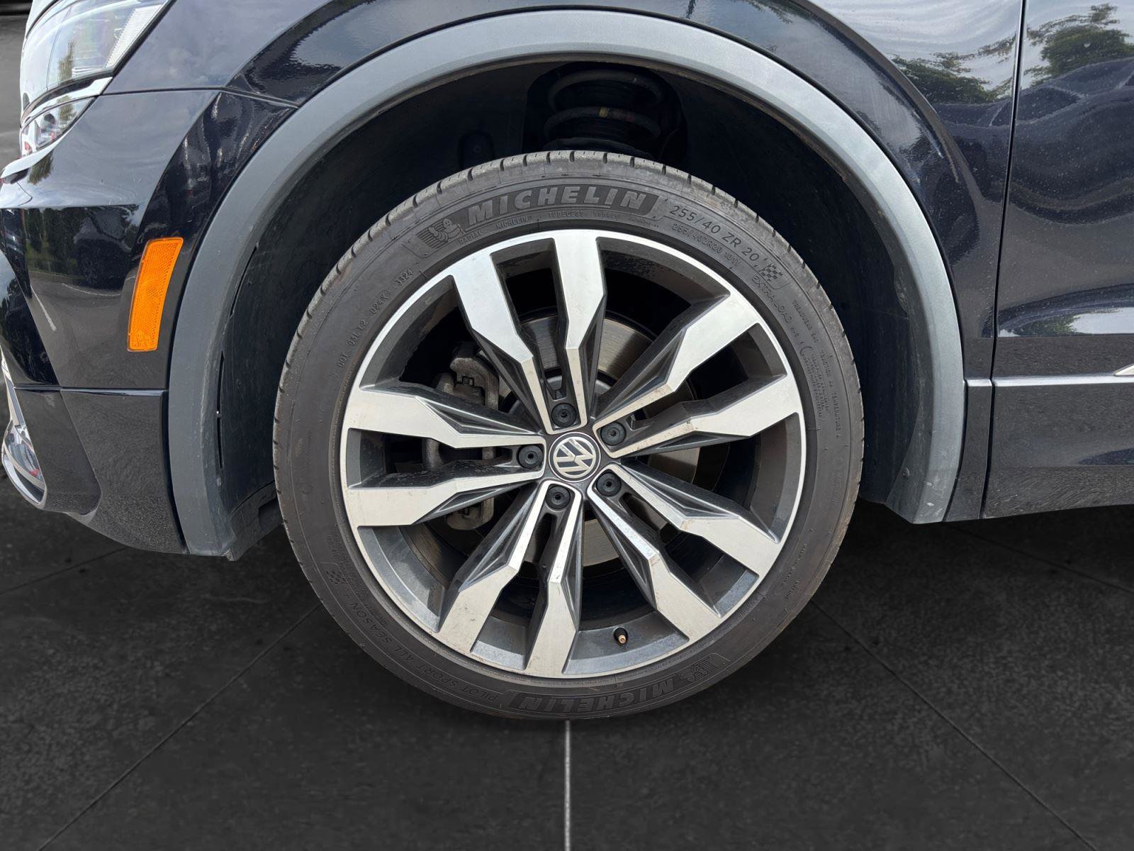Used 2020 Volkswagen Tiguan SEL Premium R-Line AWD/4WD image 6