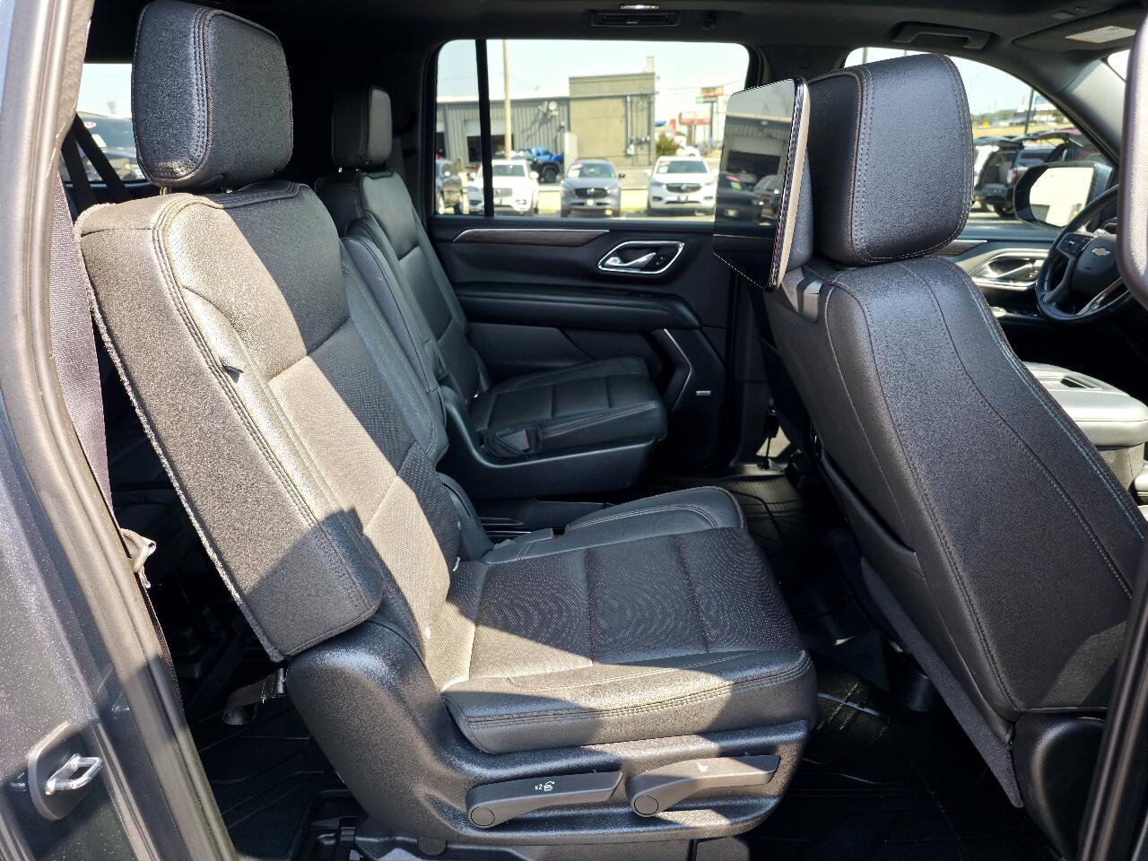 Used 2021 Chevrolet Suburban High Country image 17