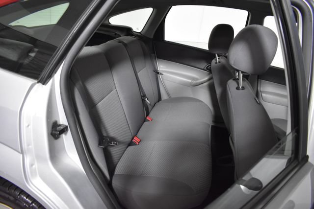 Used 2007 Ford Focus S FWD image 19