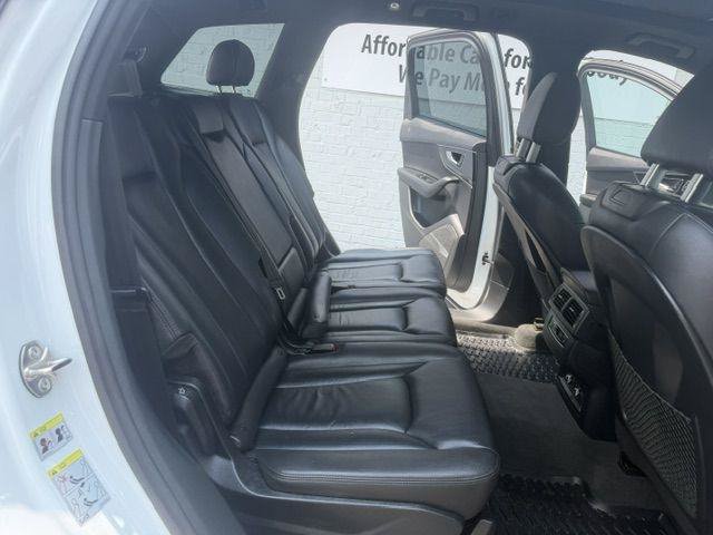 Used 2018 Audi Q7 3.0T Premium Plus w/ Premium Plus Package AWD/4WD image 12