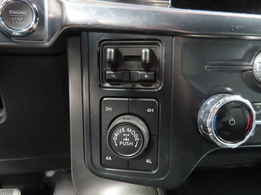 Used 2025 Ford F150 Lariat AWD/4WD image 53