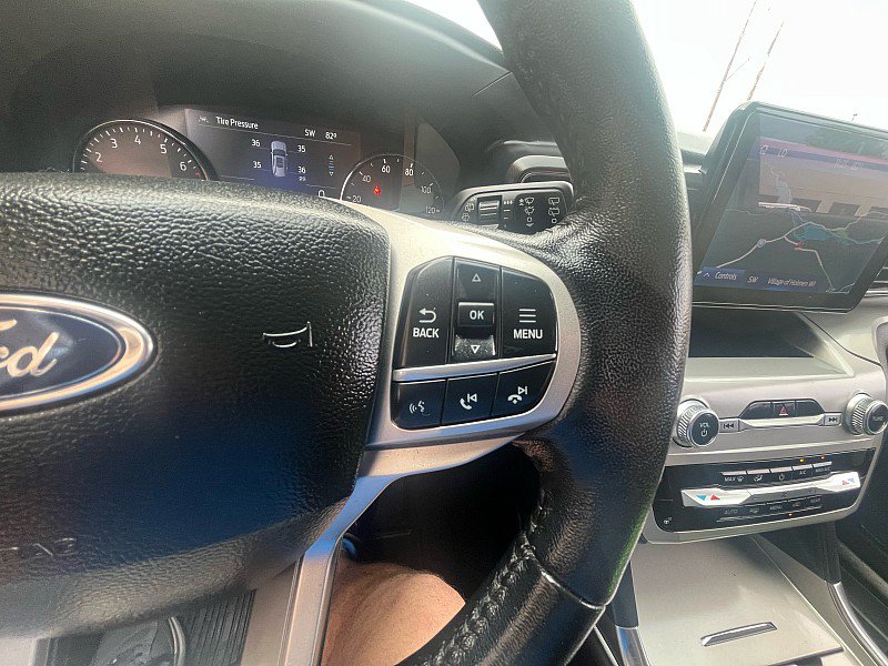Used 2022 Ford Explorer XLT AWD/4WD image 27