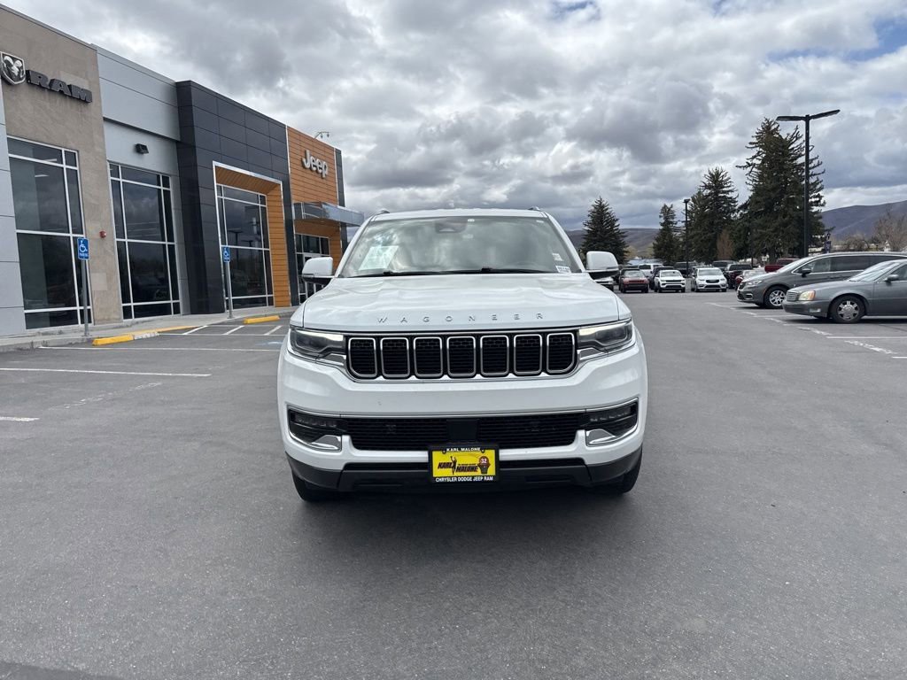 Used 2022 Jeep Wagoneer Series I AWD/4WD image 2