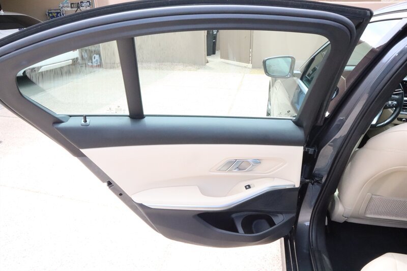 Used 2021 BMW 330e w/ Convenience Package RWD image 11