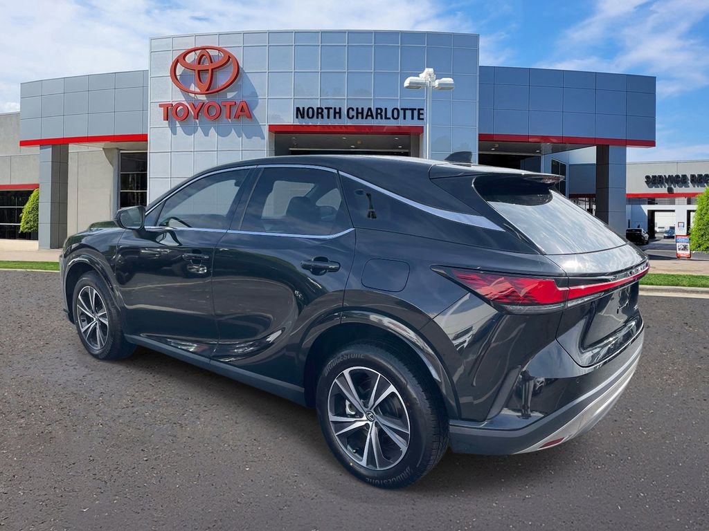 Used 2024 Lexus RX 350 FWD w/ Technology Package image 8