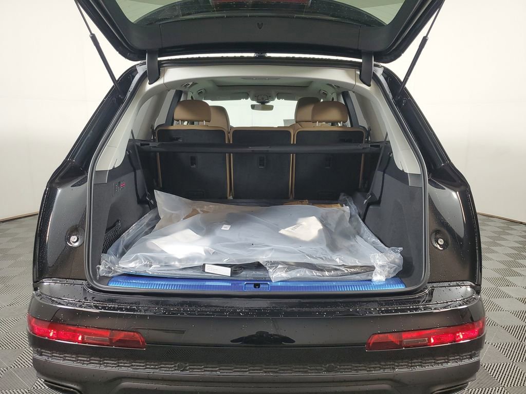 New 2026 Audi Q7 3.0T Premium Plus AWD/4WD image 9