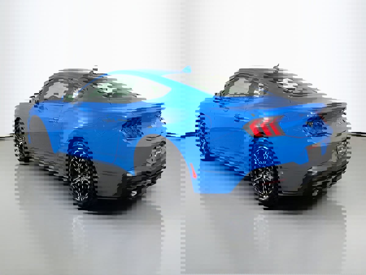 Used 2024 Ford Mustang Premium image 7