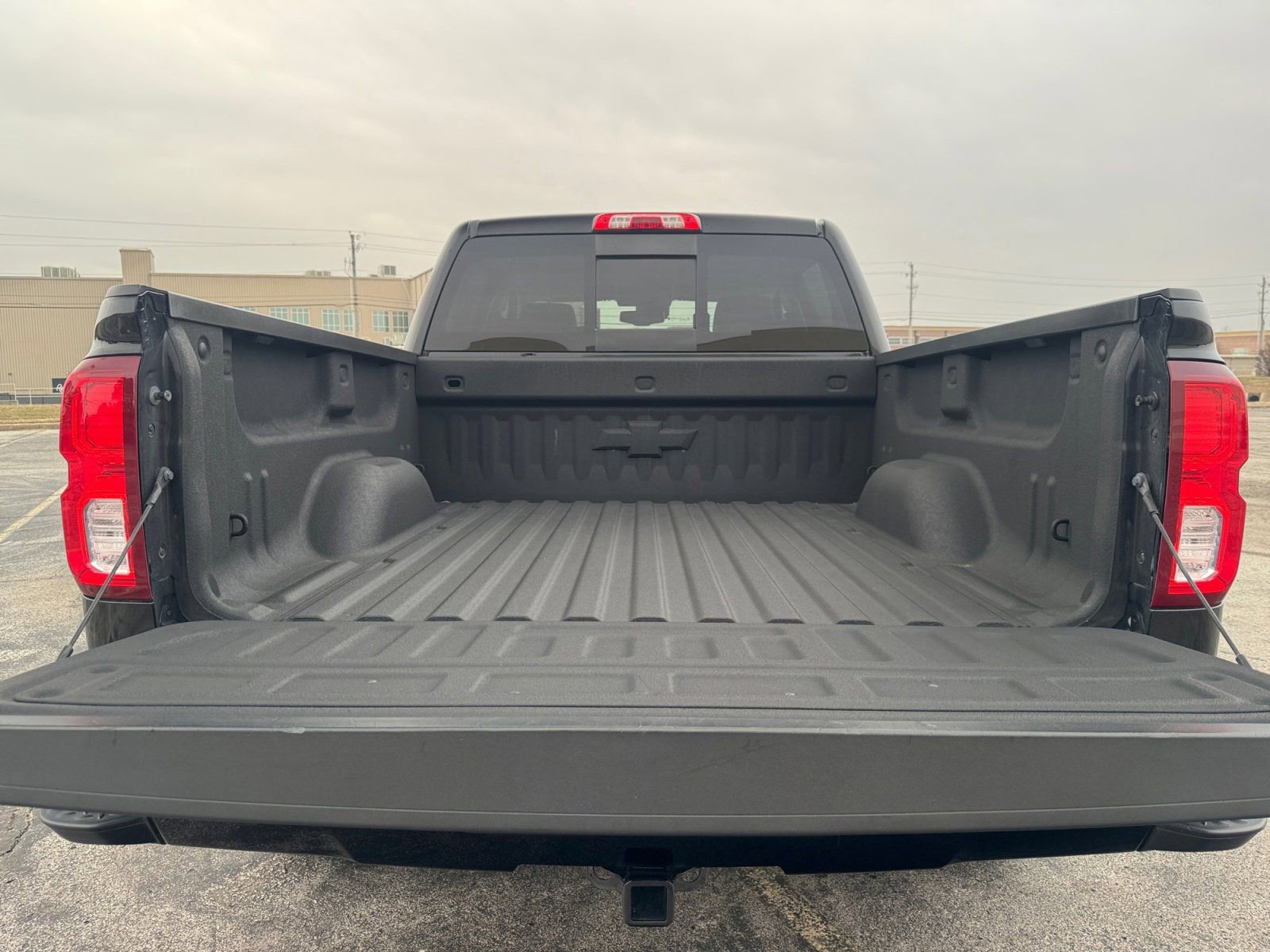 Used 2018 Chevrolet Silverado 1500 LTZ Z71 w/ LTZ Plus Package image 17