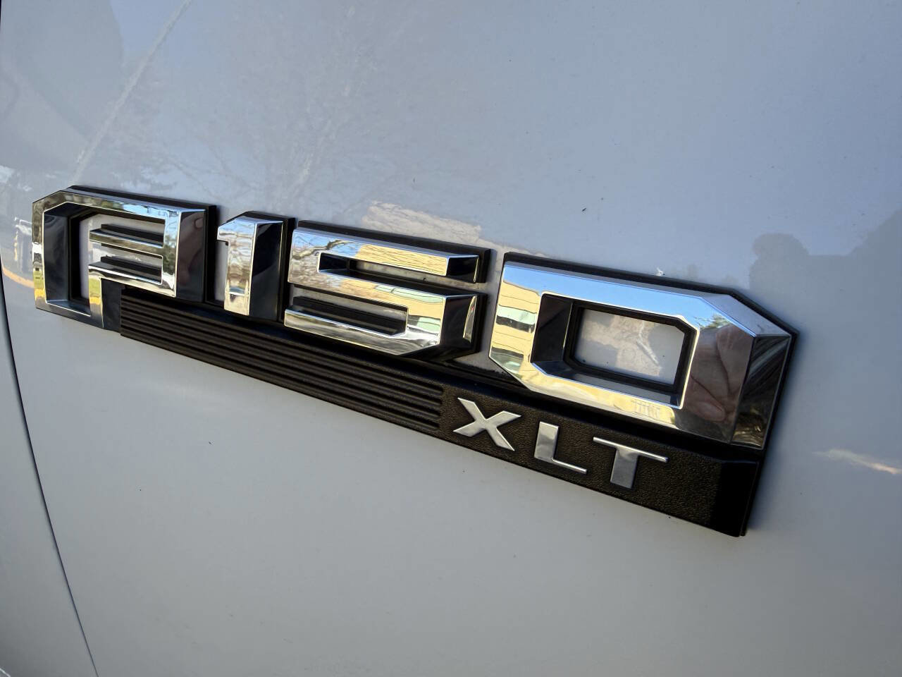 Used 2018 Ford F150 XLT w/ Equipment Group 302A Luxury image 29