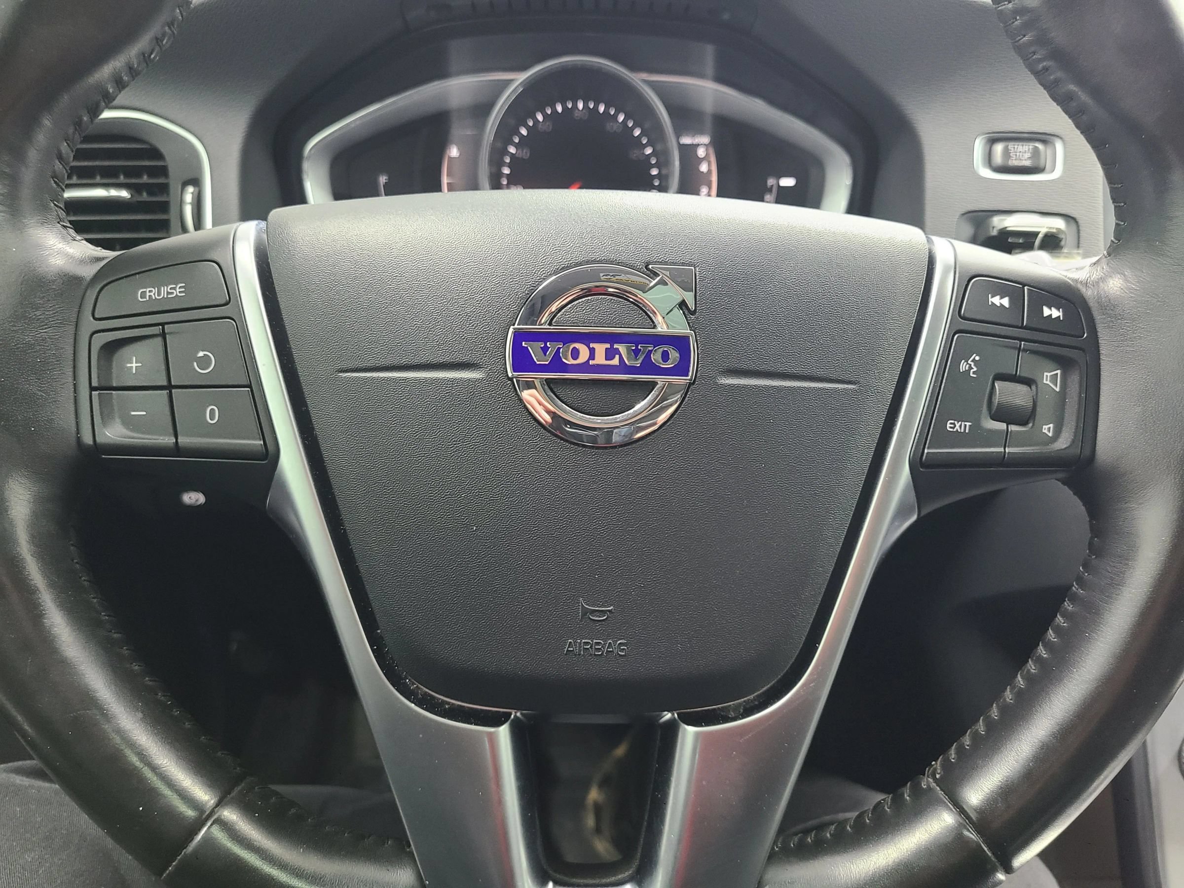 Used 2018 Volvo V60 T5 Cross Country w/ Convenience Package AWD/4WD image 28