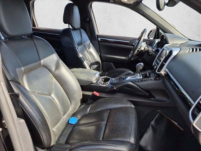 Used 2016 Porsche Cayenne AWD/4WD image 12