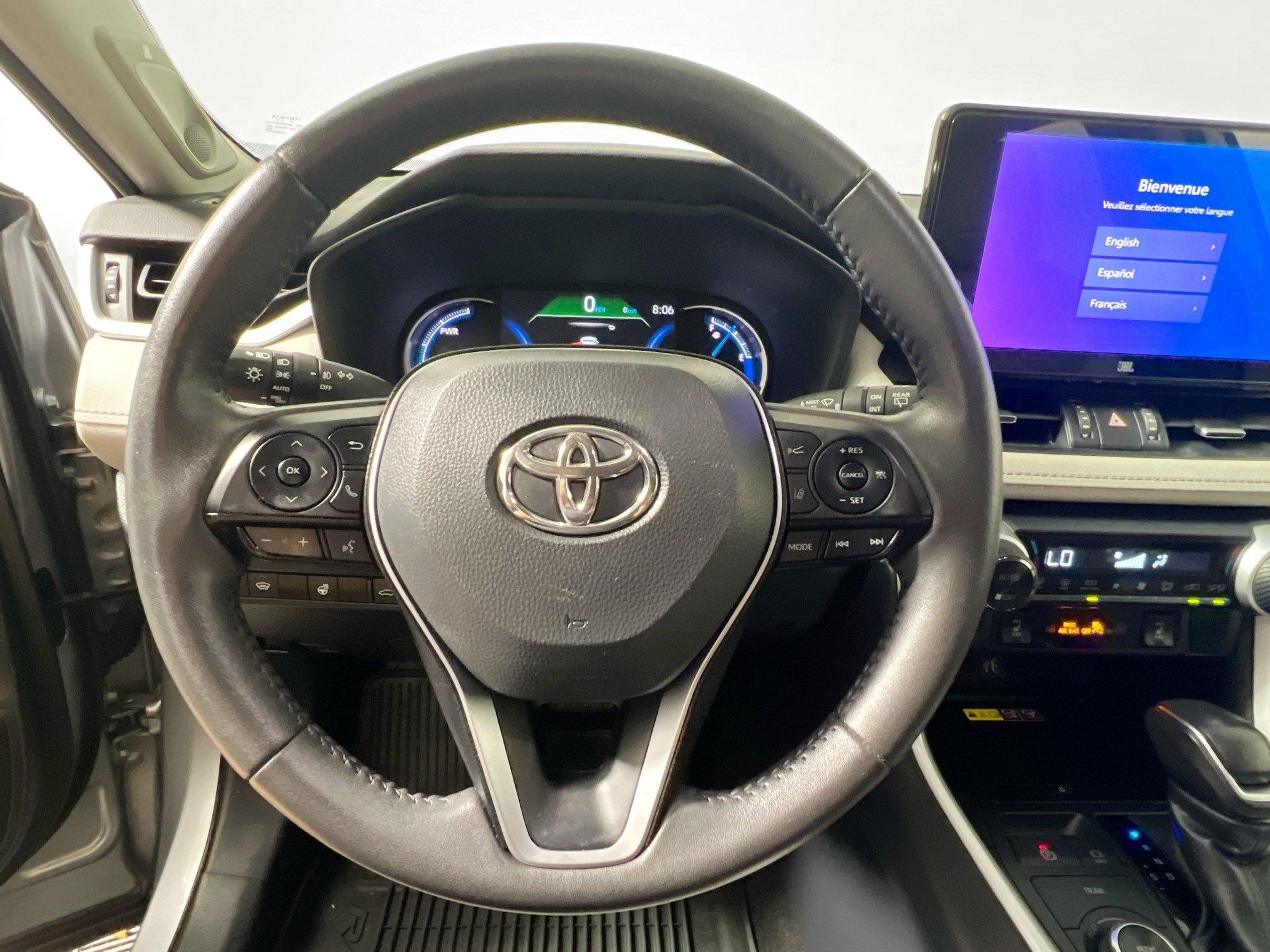 Used 2025 Toyota RAV4 XLE Premium w/ Weather Package AWD/4WD image 17