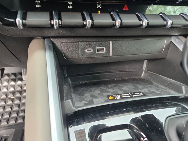 Used 2026 Chevrolet Colorado ZR2 w/ Technology Package image 19