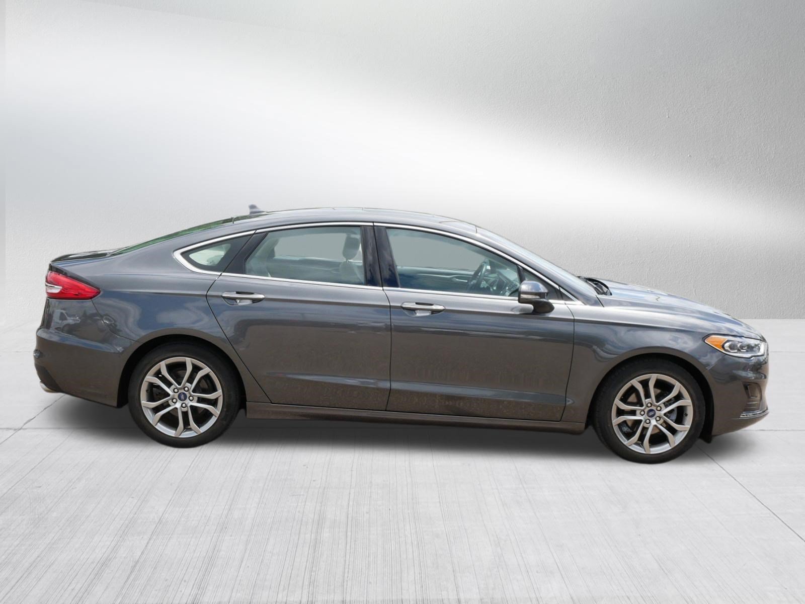 Used 2019 Ford Fusion SEL FWD image 8