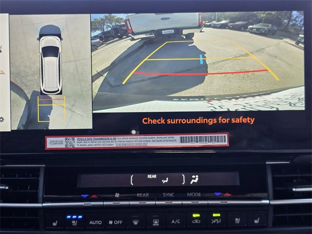 Used 2025 Toyota Sienna Platinum image 13