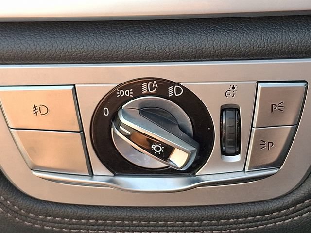 Used 2018 BMW 750i xDrive AWD/4WD image 26