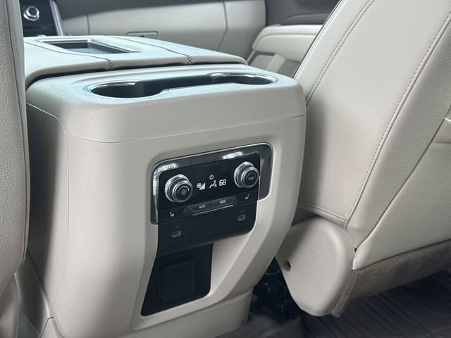 Used 2024 GMC Yukon Denali AWD/4WD image 20