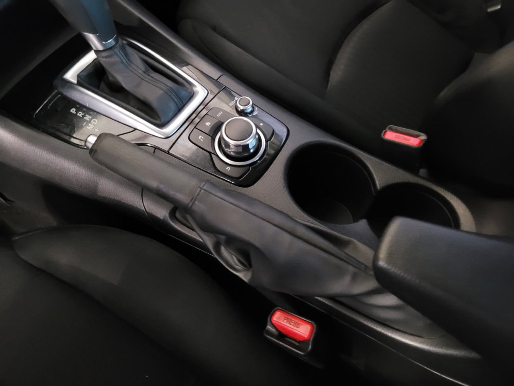 Used 2015 MAZDA MAZDA3 i Sport FWD image 26