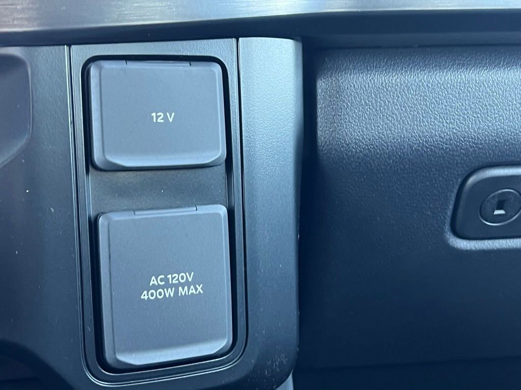 New 2026 Ford F250 Lariat w/ Chrome Package image 43