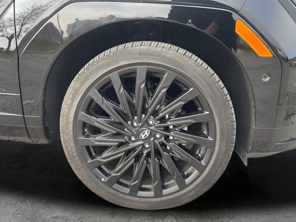 Used 2025 Hyundai Santa Fe Calligraphy image 9