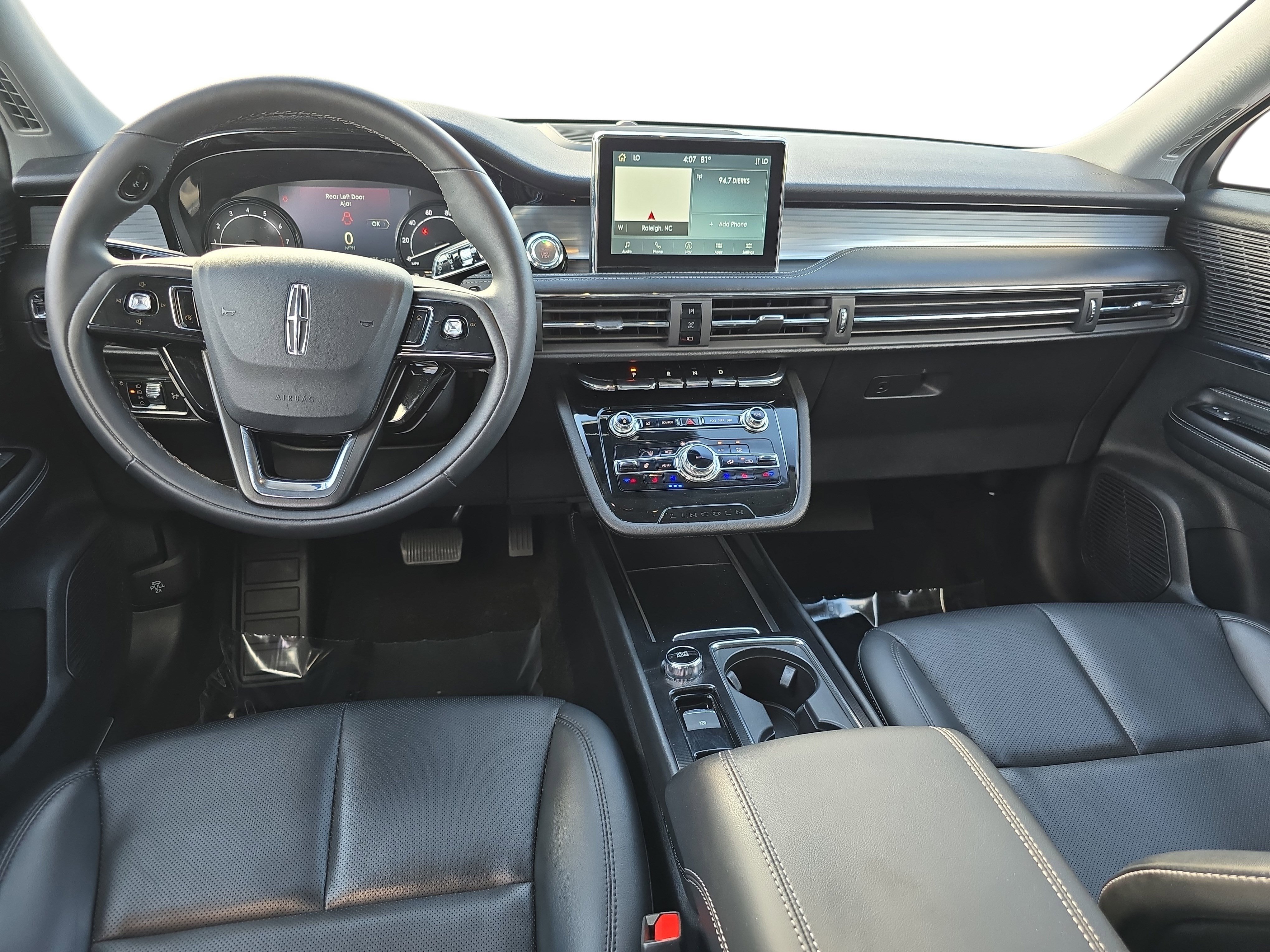 Certified 2022 Lincoln Corsair AWD w/ Equipment Group 101A image 9