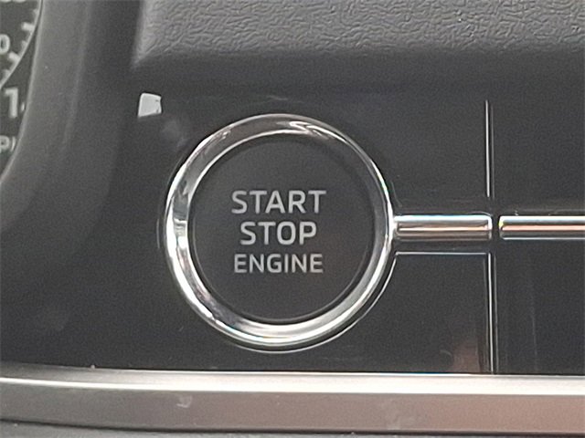 Used 2022 Mitsubishi Outlander ES image 22