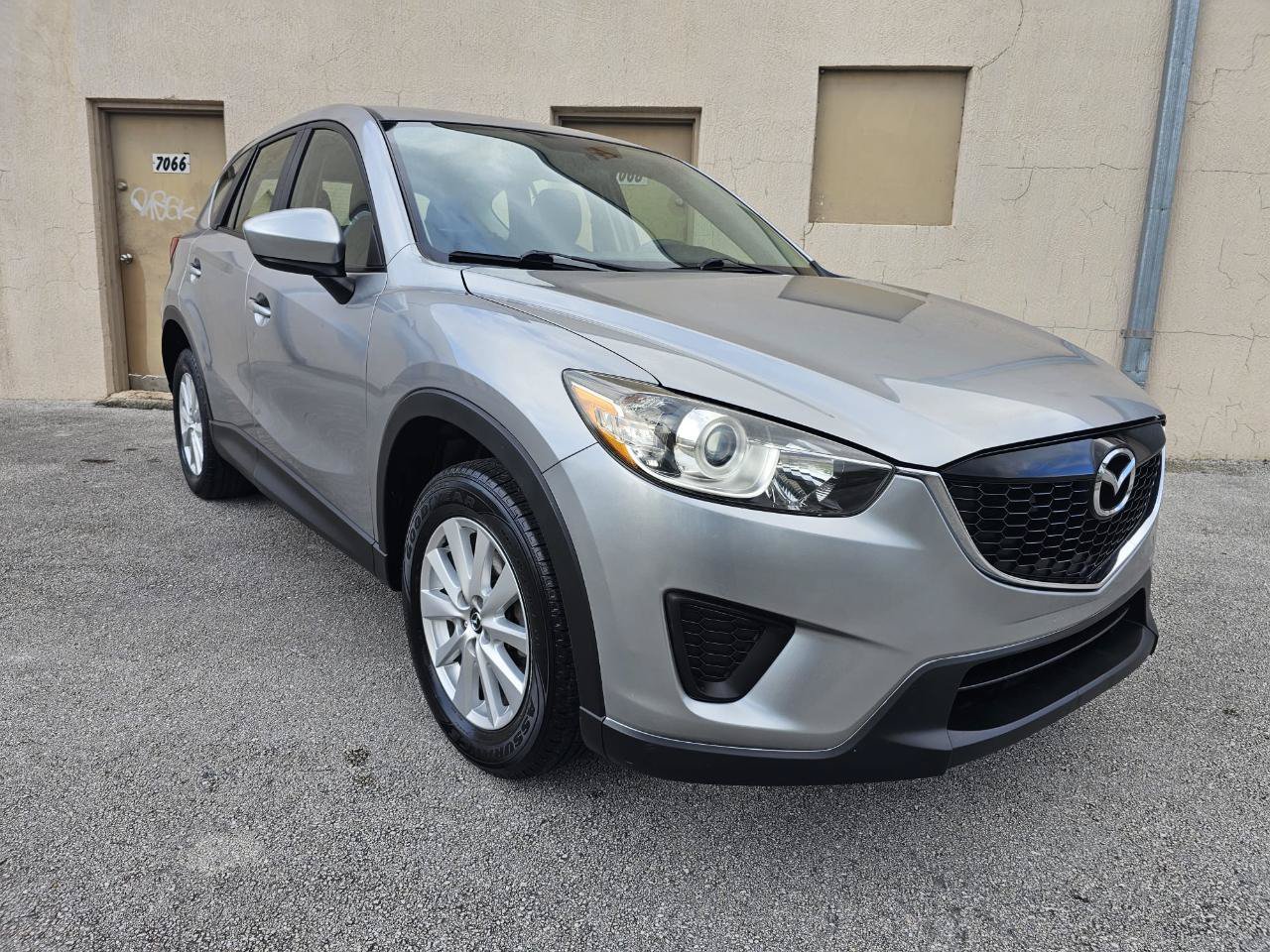 Used 2014 MAZDA CX-5 Sport w/ Bluetooth Audio Package FWD image 9