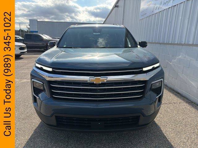 New 2026 Chevrolet Traverse LT w/ Driver Confidence Package FWD image 2