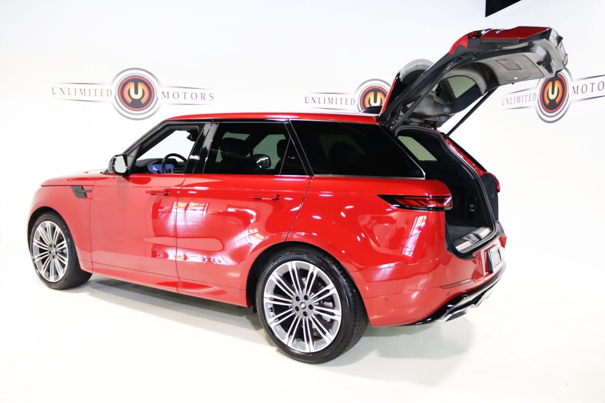 Used 2025 Land Rover Range Rover Sport Dynamic SE AWD/4WD image 30