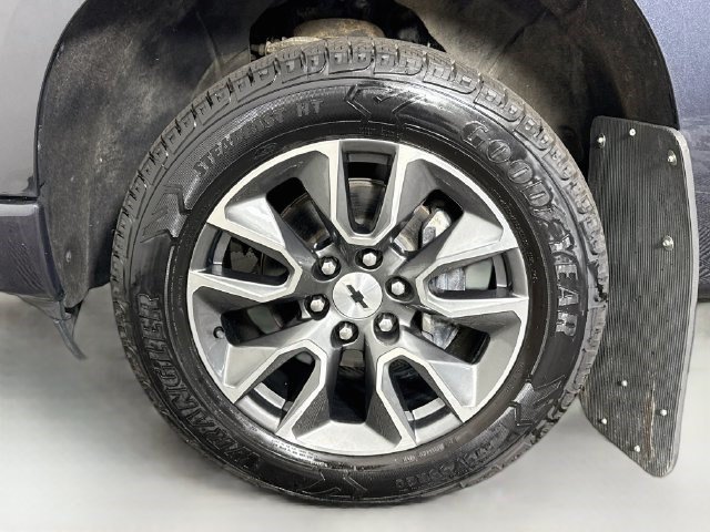 Used 2024 Chevrolet Silverado 1500 RST w/ Convenience Package II AWD/4WD image 37