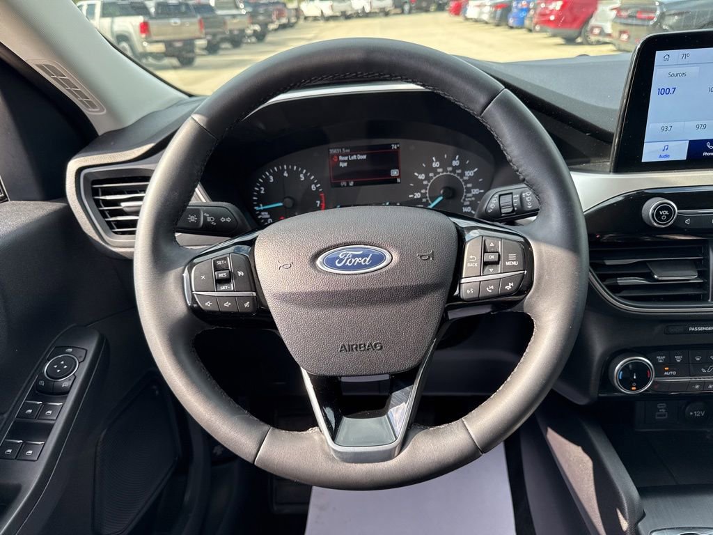 Used 2022 Ford Escape SEL FWD image 28