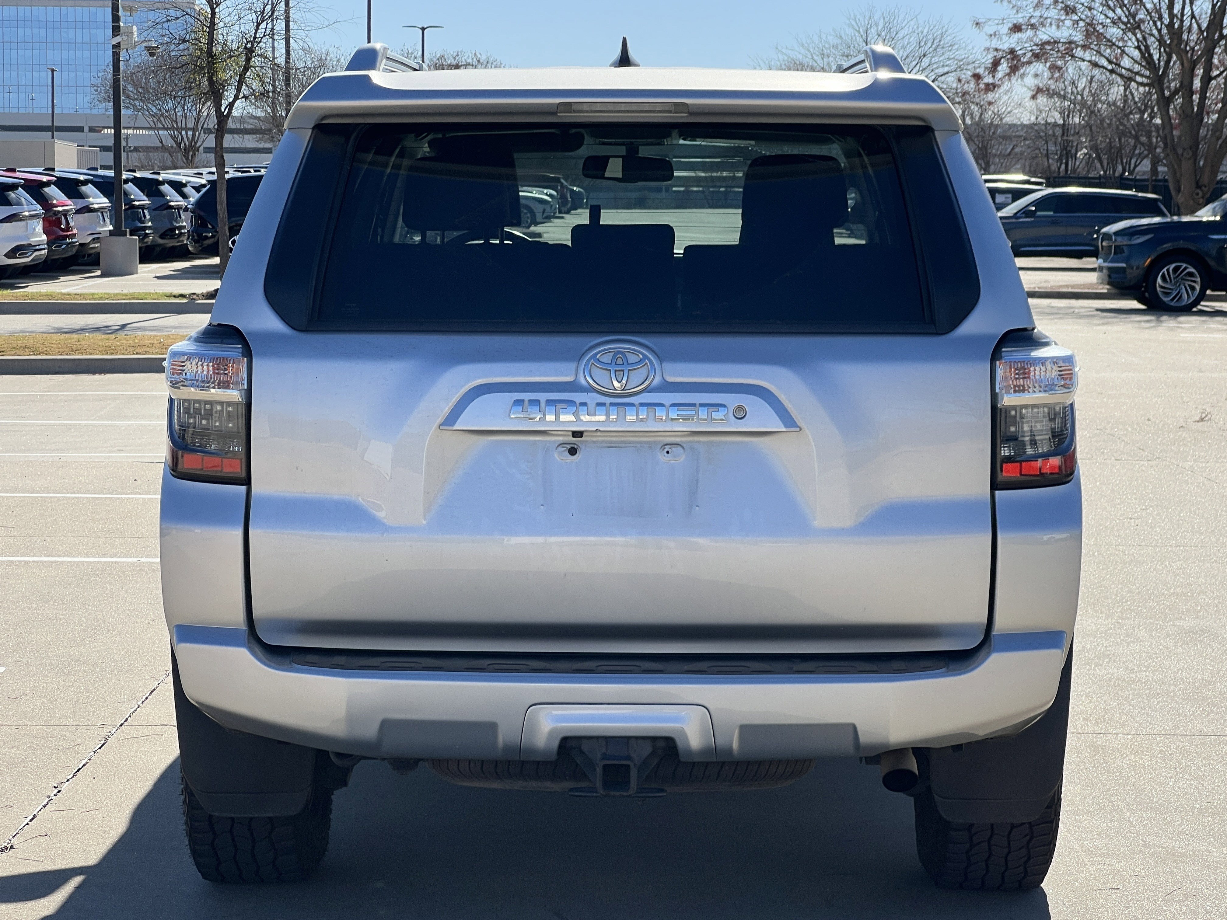 Used 2016 Toyota 4Runner SR5 Premium image 8