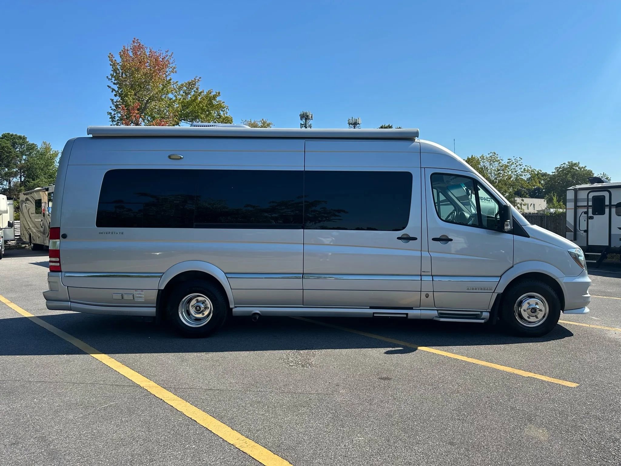 Used 2016 Mercedes-Benz Sprinter 3500 image 3
