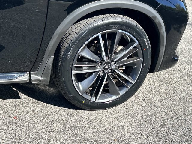 Used 2023 INFINITI QX50 Sport FWD image 9