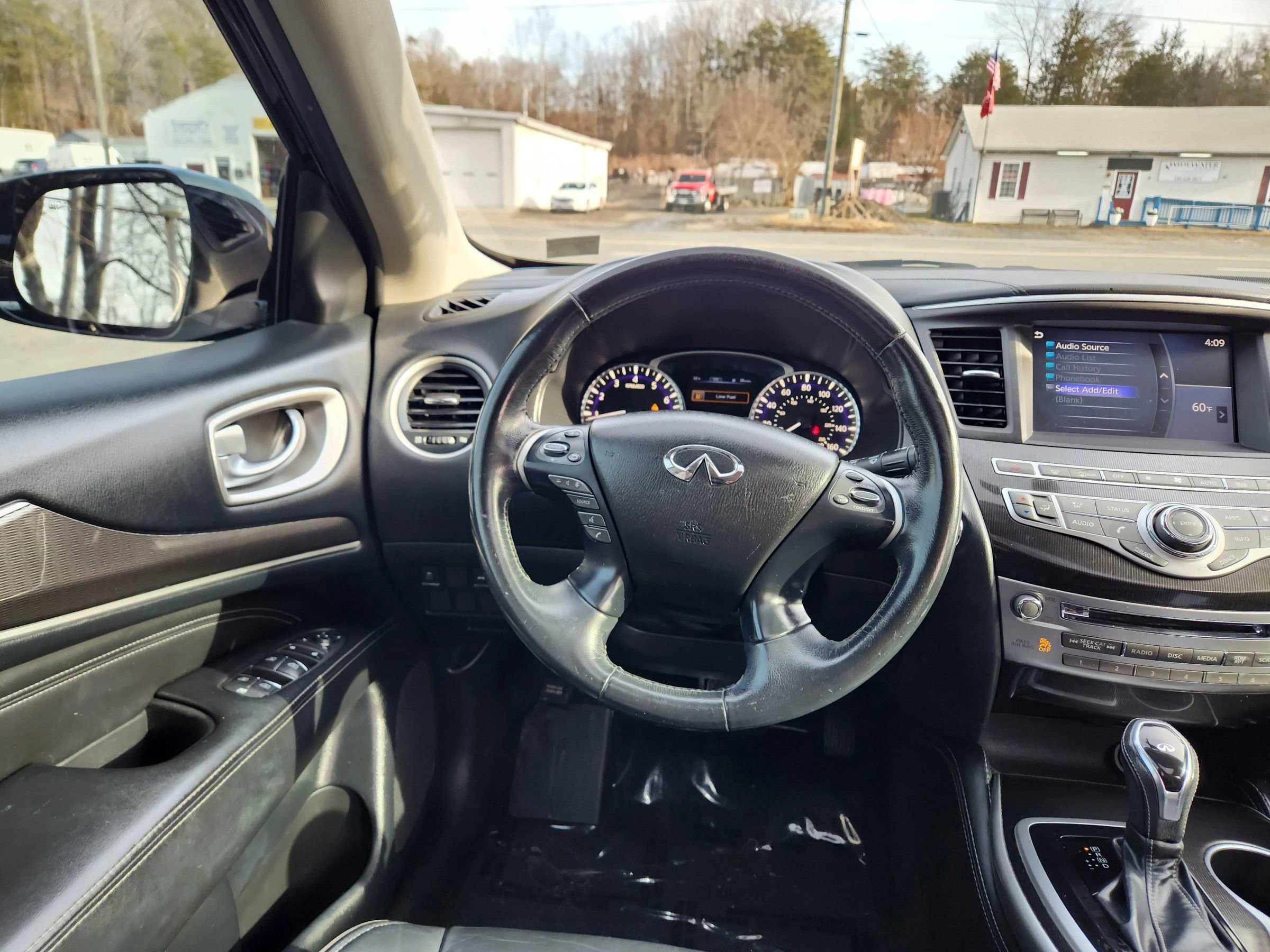 Used 2018 INFINITI QX60 Luxe image 37