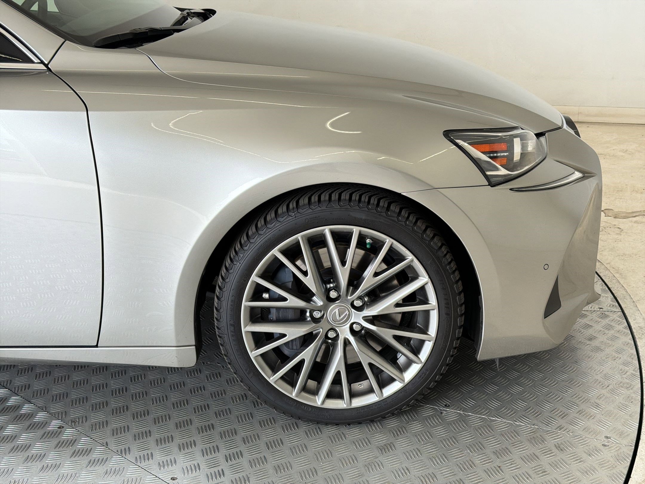 Used 2018 Lexus IS 300 AWD w/ Comfort Package image 12