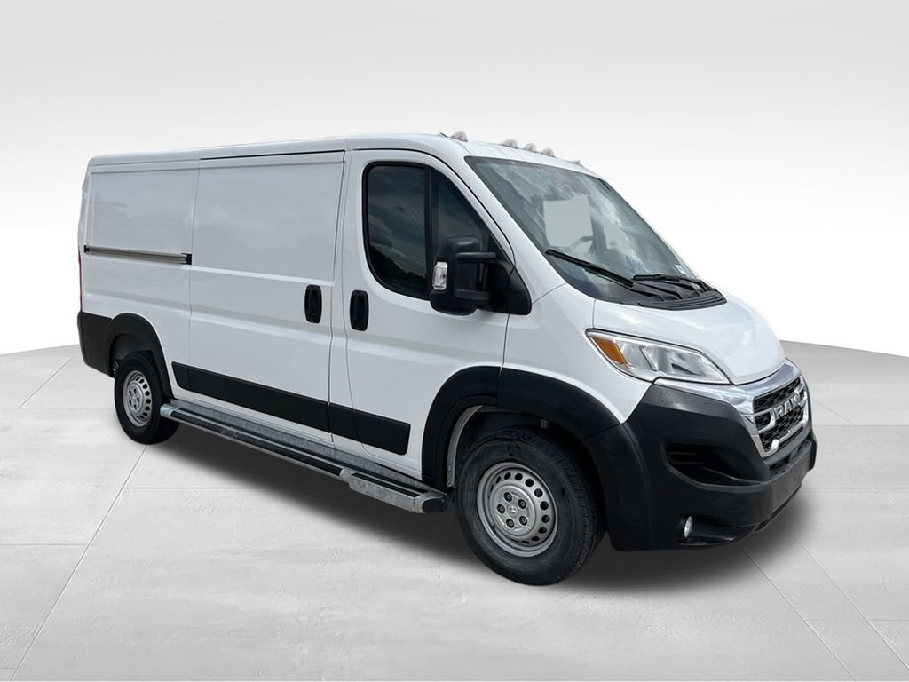 Used 2025 RAM ProMaster 2500 w/ U-Haul Equipment Group FWD image 5
