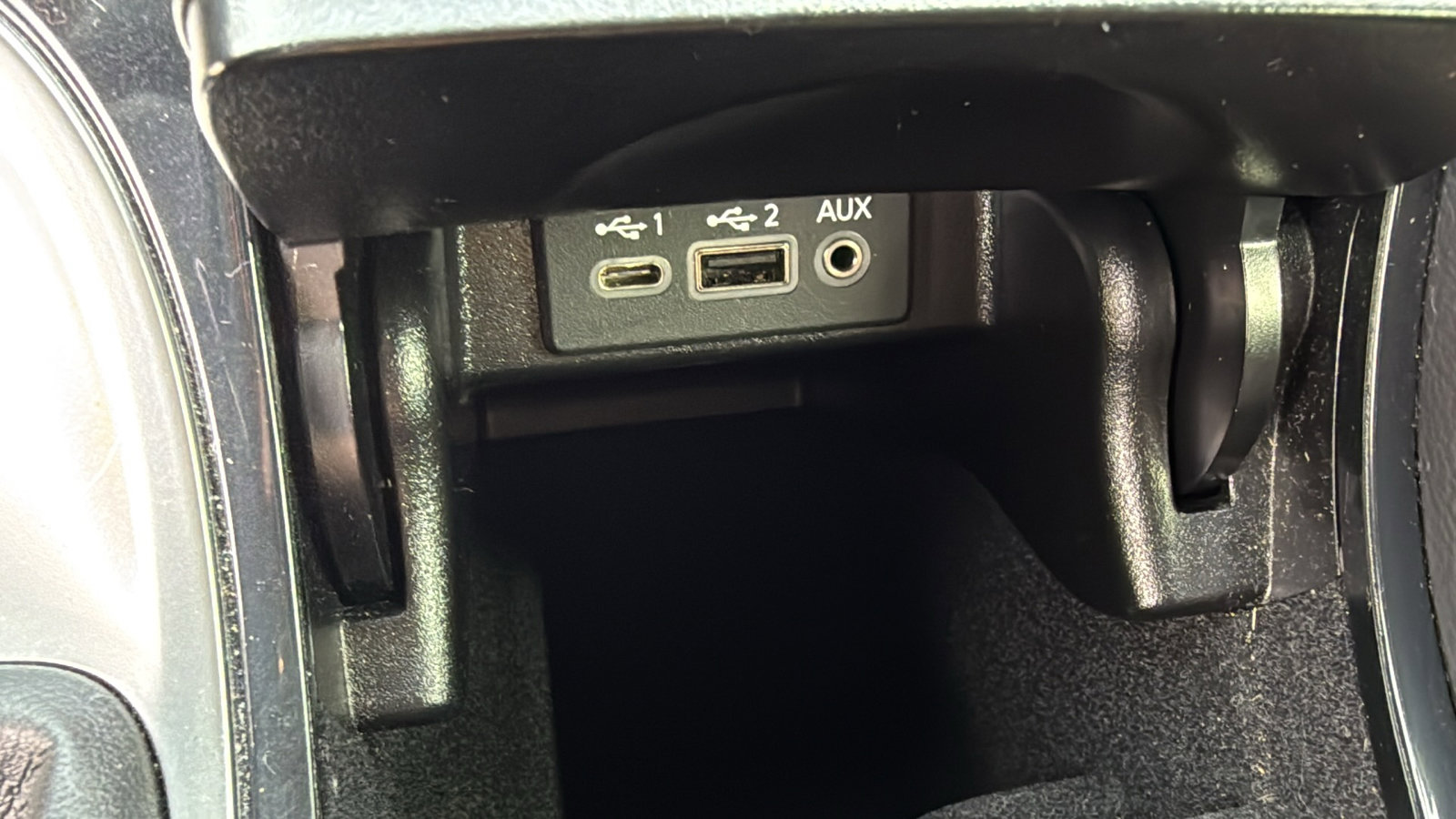 Used 2019 Nissan Maxima 3.5 SV w/ Floor Mat Group FWD image 17