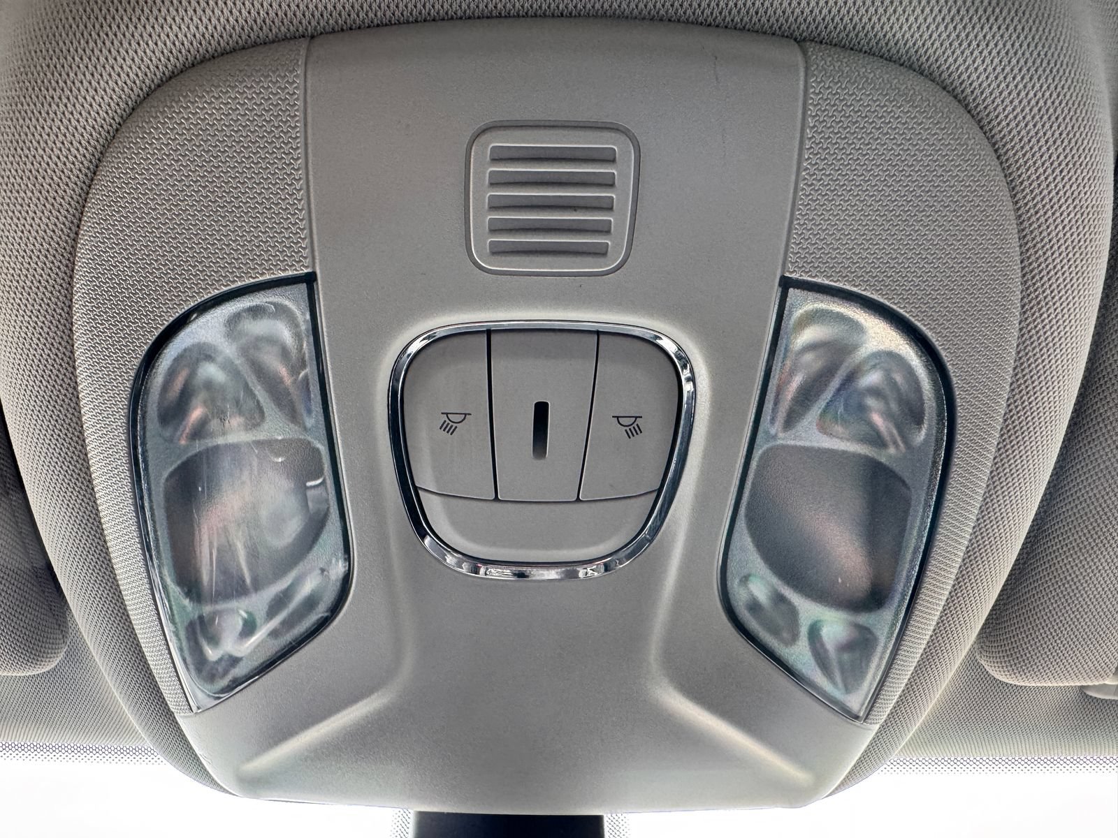 Used 2019 Jeep Compass Limited FWD image 29