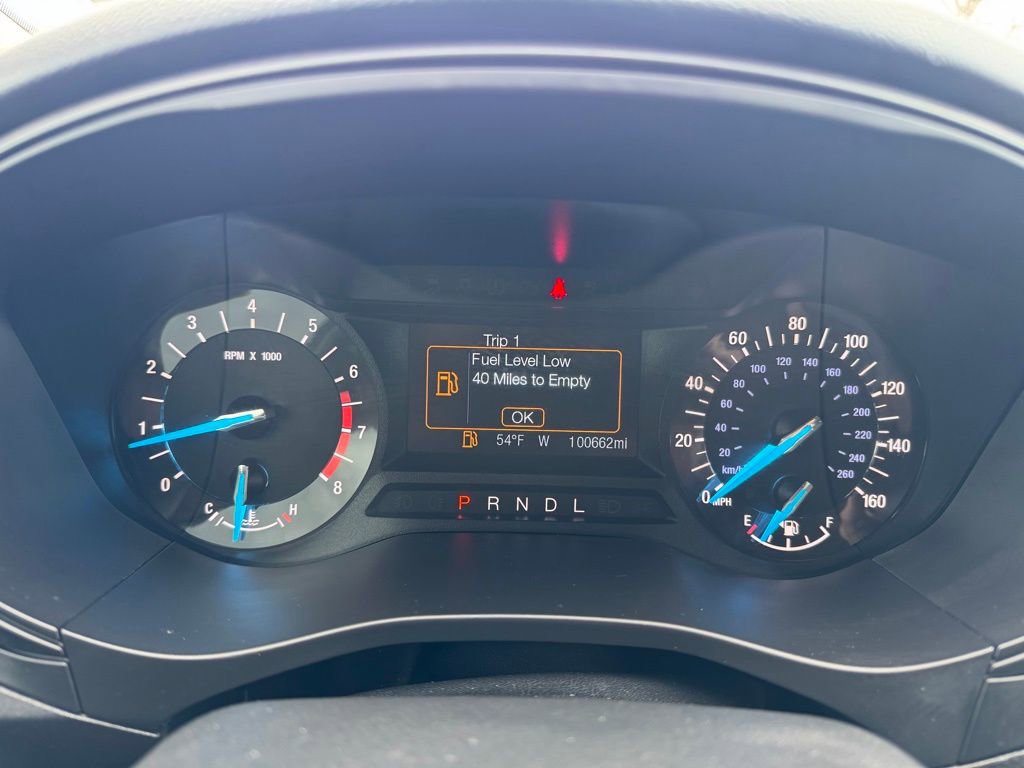 Used 2018 Ford Fusion SE FWD image 27