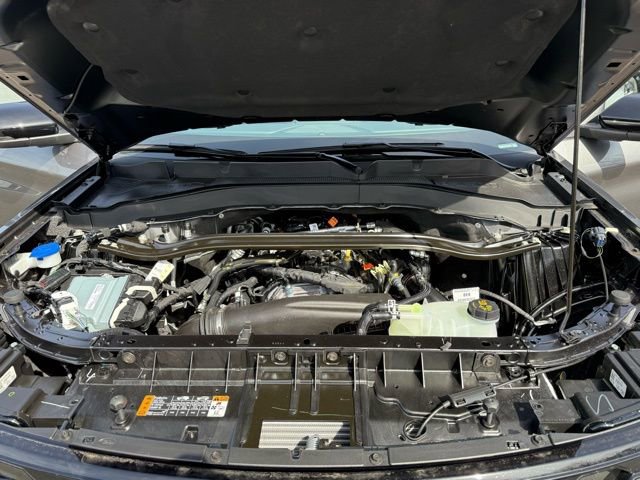 Used 2026 Ford Explorer ST-Line w/ ST-Line Street Pack AWD/4WD image 24