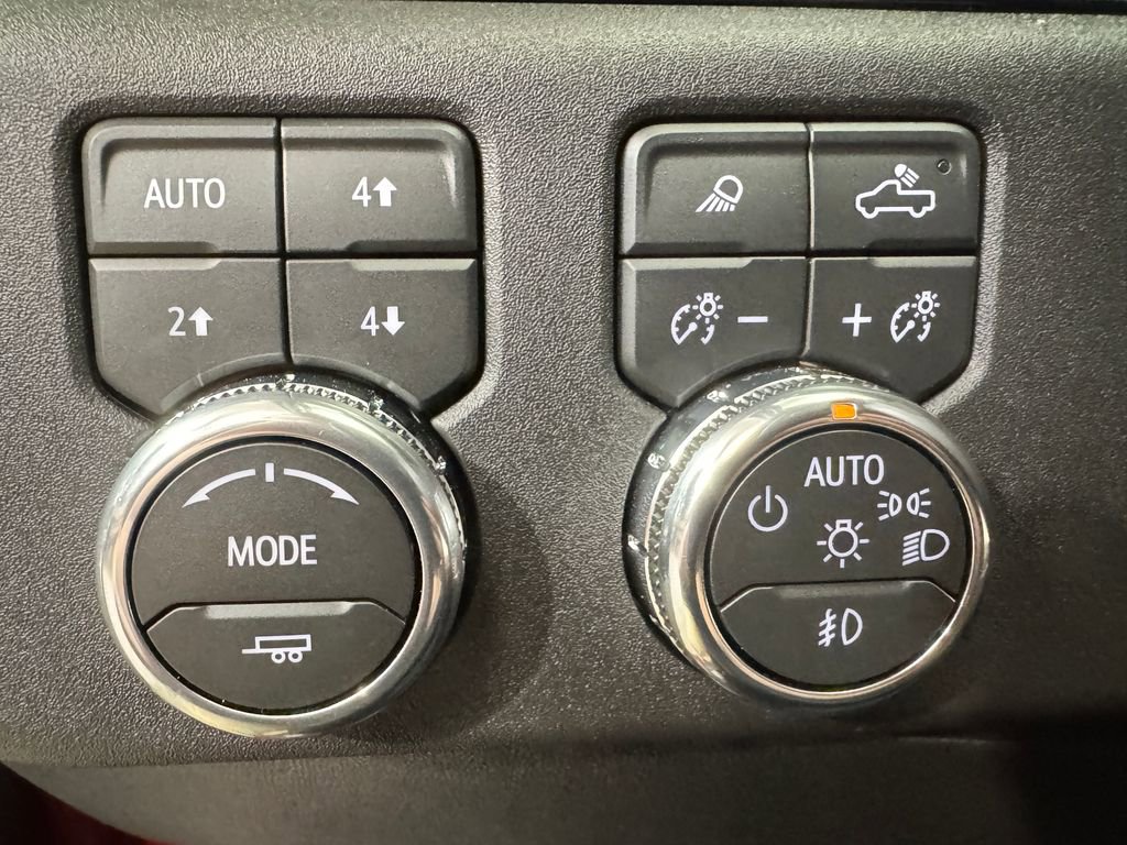 New 2026 GMC Sierra 2500 SLT w/ SLT Premium Package image 19